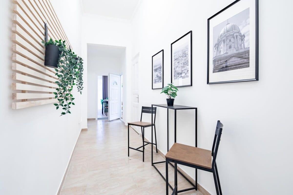 Central - New - Comfy Ac Studio Budapeste Exterior foto